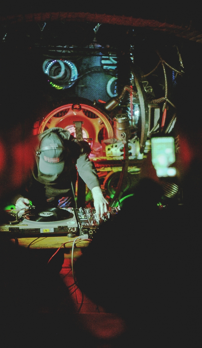 32 safensound, Cross club, dMIT